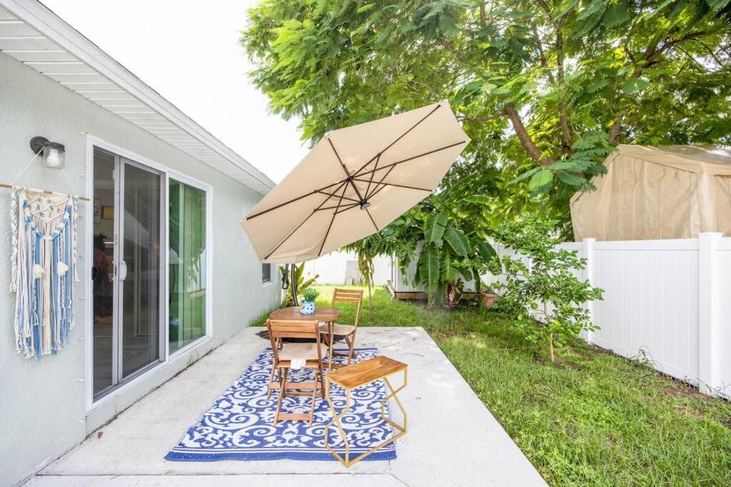 Modern Luxury Home Located In Tampa! Exterior foto