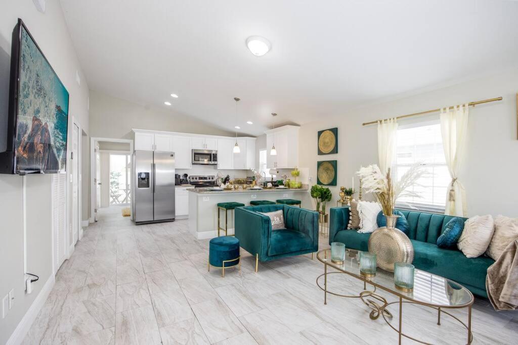 Modern Luxury Home Located In Tampa! Exterior foto